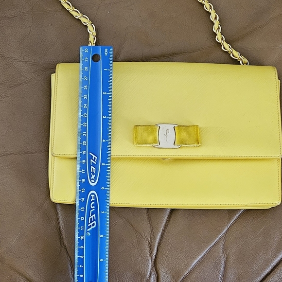 Women's Salvatore Ferragamo Yellow Vara Chain Crossbody Bag - Picture 14 of 16